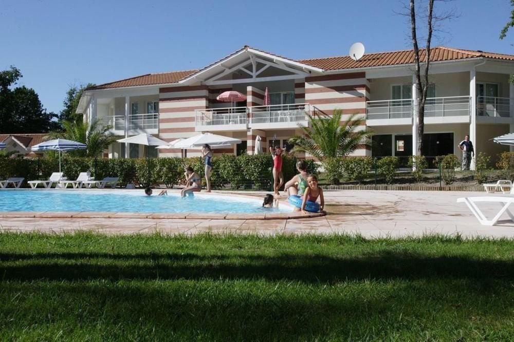 Belle Maisonnette Dans Residence Avec Piscine Soulac-sur-Mer Dış mekan fotoğraf